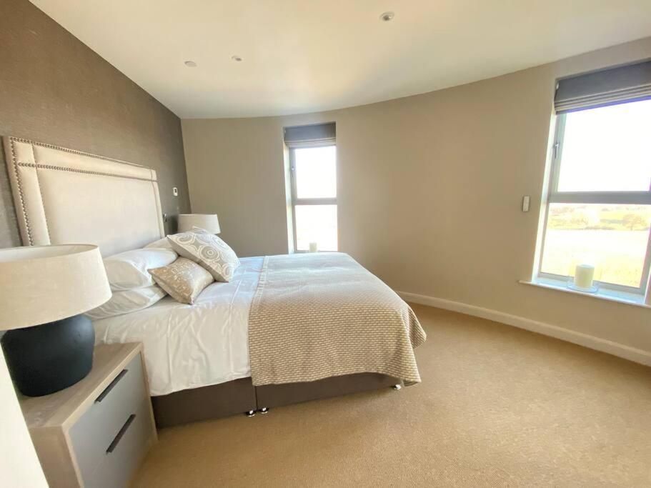 Luxury Converted Water Tower In Flockton Villa Emley Eksteriør billede