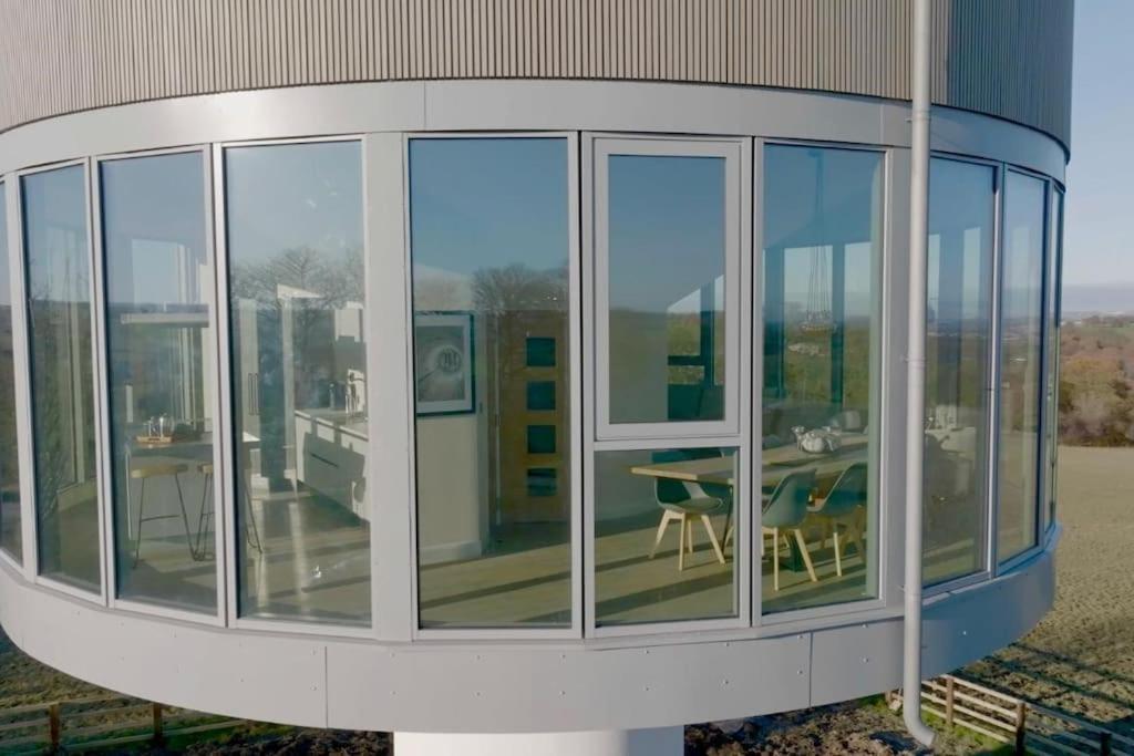 Luxury Converted Water Tower In Flockton Villa Emley Eksteriør billede